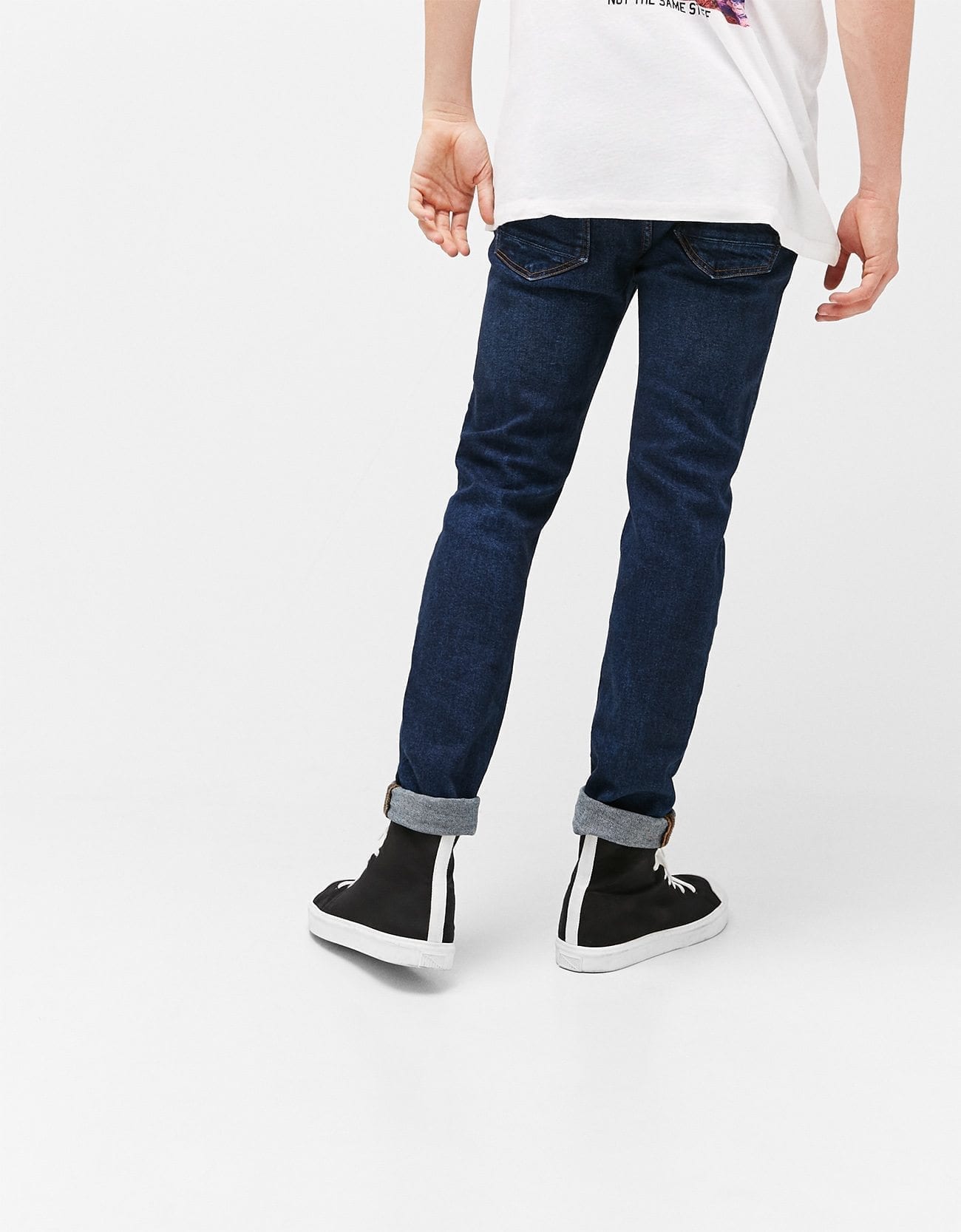 Ripped Skinny Fit Jeans